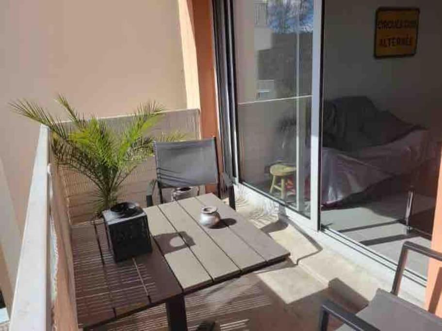 Appartement Bel De 2 Avec Balcon Et Garage A Proximite Du Centre De Pau